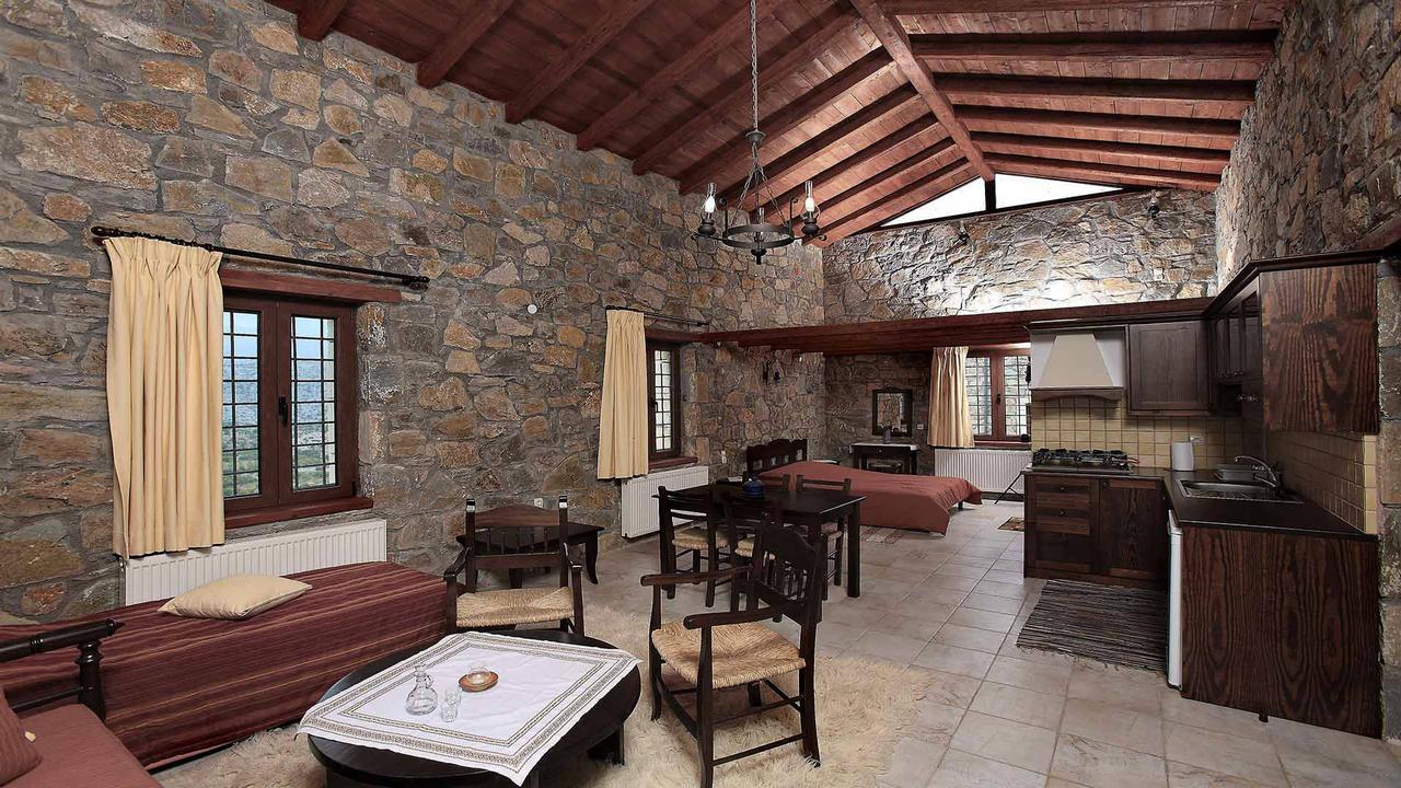 Arodamos Guesthouse Krousonas  Exteriör bild